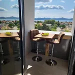 In With Sea View, Balcony, Air Conditioning, Wifi 5114-1 Apartmán Zadar