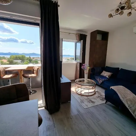 In With Sea View, Balcony, Air Conditioning, Wifi 5114-1 *