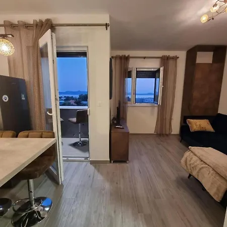 In With Sea View, Balcony, Air Conditioning, Wifi 5114-1 Apartman Zára