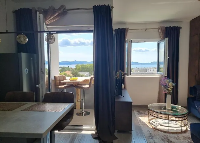 In With Sea View, Balcony, Air Conditioning, Wifi 5114-1 자다르