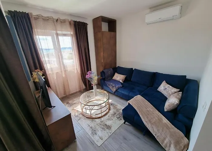 In With Sea View, Balcony, Air Conditioning, Wifi 5114-1 *