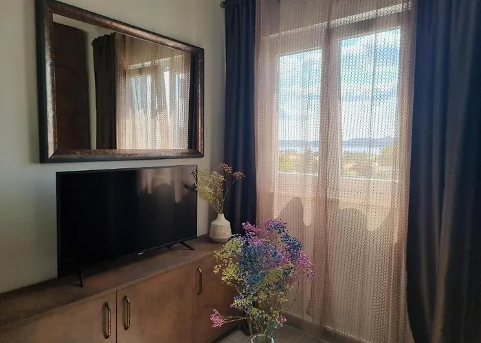 In With Sea View, Balcony, Air Conditioning, Wifi 5114-1